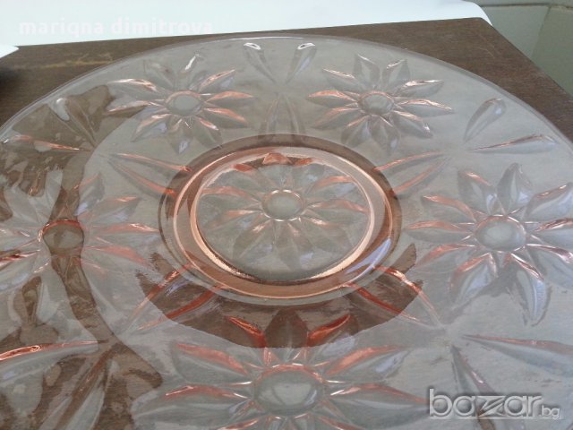 голямо плато розово стъкло масивно гравирано стъкло, снимка 4 - Чинии - 14322371