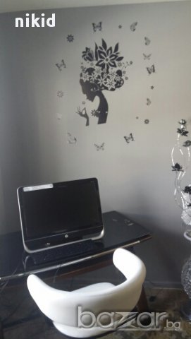 дама с цветя и пеперуди черен стикер лепенка декор за стена и хладилник гардероб врата и др мебел  , снимка 6 - Декорация за дома - 15933465