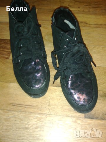 динско страхотни боти като нови , снимка 2 - Детски боти и ботуши - 23413635