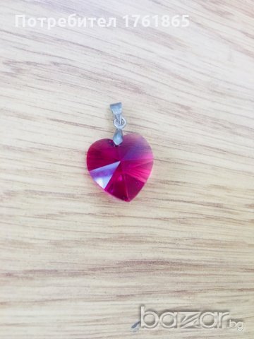 Медальон Сваровски, снимка 2 - Колиета, медальони, синджири - 21455522