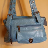 Дам.чанта-/изк.кожа/,цвят-св.синя. Закупена от Италия., снимка 1 - Чанти - 22401426