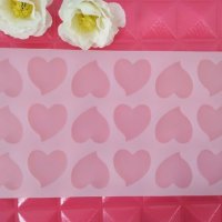 18 Плоски сърца сърце силиконов молд форма за шоколад фондан и др украса за торта мъфини, снимка 1 - Форми - 25293481