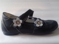 Детски обувки за момиче от естествена кожа с лепенка, елегантни, анатомични, снимка 1 - Детски маратонки - 10439851