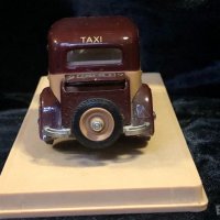Макет,кола,играчка Eligor CITROEN Rosalie Taхи 1934 г., снимка 2 - Антикварни и старинни предмети - 22916839