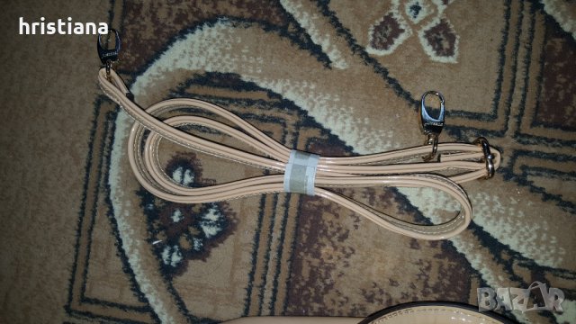 Дамска чанта, снимка 4 - Чанти - 22865633