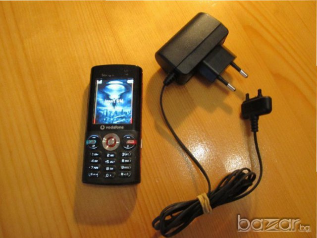 Телефон с копчета  SONY ERICCSSON V640i, сони ериксон V640i, снимка 1 - Sony Ericsson - 15453234