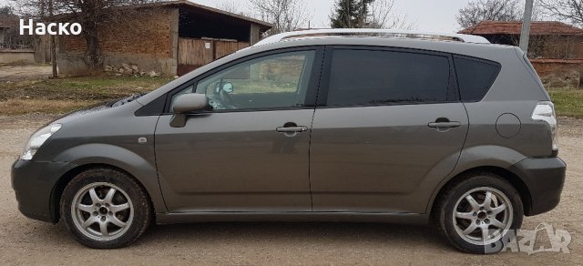 Toyota Corolla Verso 2.2 DCAT на части Тойота Корола Версо на части , снимка 2 - Автомобили и джипове - 24696949