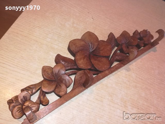 дървена закачалка с дърворезба-внос швеицария-42х13х8см, снимка 3 - Колекции - 20971433
