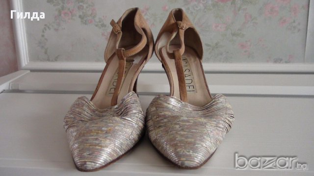 Casadei 37,5 размер, снимка 2 - Дамски обувки на ток - 13825641