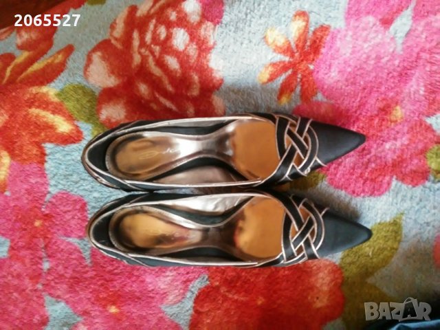 Офециален комплект, снимка 6 - Рокли - 25116133