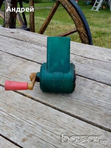 Мелничка за орехи, снимка 2 - Антикварни и старинни предмети - 18708329