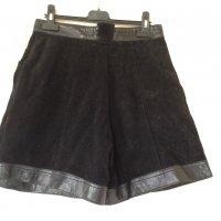 Дамски къс панталон естествена кожа M/L, снимка 1 - Къси панталони и бермуди - 20559780