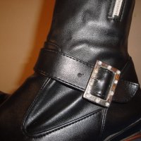 Италиански черни кожени дамски ботуши, с декоративни ципове, естествена кожа, зимни обувки, чизми, снимка 12 - Дамски ботуши - 19758410