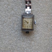 Дамски ръчни часовници Луч Чайка Заря Слава Оливия, снимка 2 - Дамски - 26152589