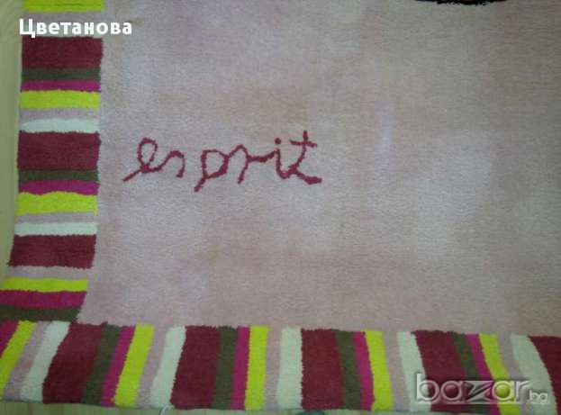 Голям и плътен килим на ESPRIT,за детска стая, снимка 5 - Килими - 17802723