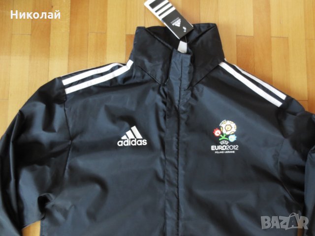 Adidas Яке, снимка 4 - Спортни дрехи, екипи - 23031511