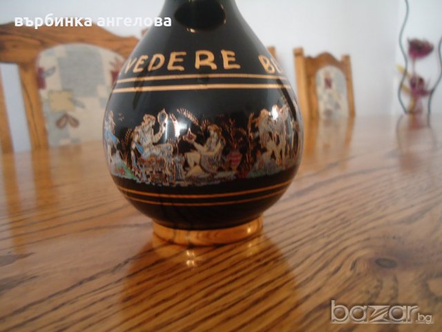 Керамична ваза с позлата със сцени от гръцката митология, снимка 4 - Вази - 20592038