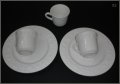 Лот: бели порцеланови чаши+бели порцеланови чинии,релефно инкрустирани, снимка 2