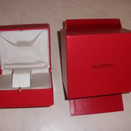 Кутия от часовник Valentino - Червена, снимка 1 - Други - 10300152