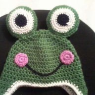 Плетена шапка жаба, снимка 2 - Шапки, шалове и ръкавици - 6587315
