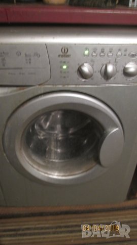 Продавам пералня със сушилня Индезит, снимка 2 - Перални - 24935431