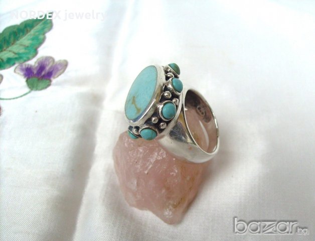 Прекрасен Овален Сребърен Пръстен с Естествени Тюркоази, снимка 2 - Пръстени - 21384212