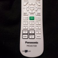 Panasonic N2QAYA000040 Projector Remote Control, снимка 6 - Стойки, 3D очила, аксесоари - 25106539