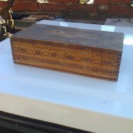 Стара дървена кутия, снимка 2 - Антикварни и старинни предмети - 13875563