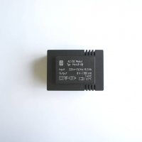 Адаптер трансформаторен стабилизиран 8V 0,38A, снимка 1 - Друга електроника - 23230606