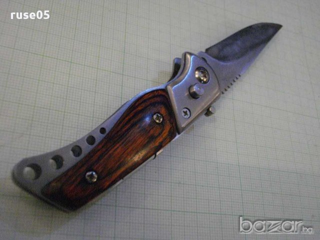 Нож малък с фенерче сгъваем - 3, снимка 2 - Други ценни предмети - 10641539