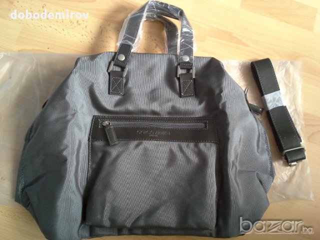 Нова травъл чанта GIORGIO ARMANI PARFUMS оригинал, снимка 3 - Чанти - 12104987