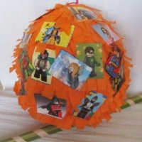 Голяма пинята + подарък маска и конфети ,готови за изпращане, снимка 6 - Декорация за дома - 23760857