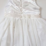 Бяла Рокля - 92,98 см, снимка 4 - Детски рокли и поли - 18390677