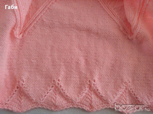 Ръчно плетена бебешка жилетка, снимка 6 - Жилетки и елечета за бебе - 16391446