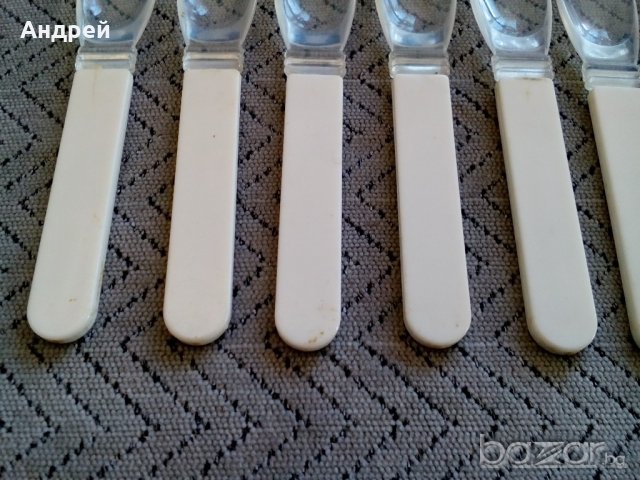 Пластмасова лъжица,лъжици, снимка 3 - Антикварни и старинни предмети - 20483080