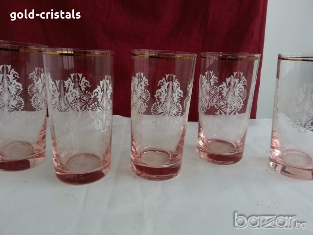 Ретро  чаши розово стъкло и златен кант 