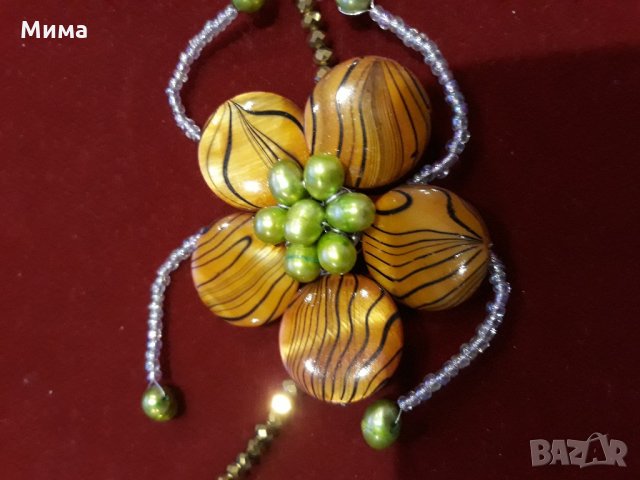 Колие с кристалчета и седеф, снимка 5 - Колиета, медальони, синджири - 21678824