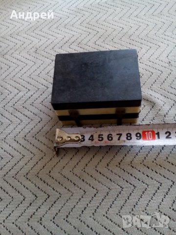 Стара кутия за електронни елементи, снимка 6 - Антикварни и старинни предмети - 25620981