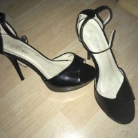 Продавам страхотни лачени сандали 39 номер, снимка 2 - Сандали - 25727038