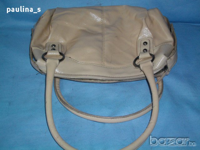 Елегантна лачена чанта, снимка 9 - Чанти - 14223329