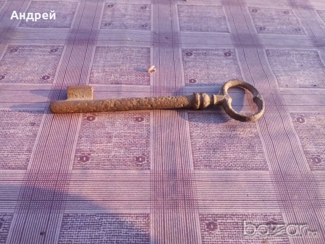 Старинен ключ