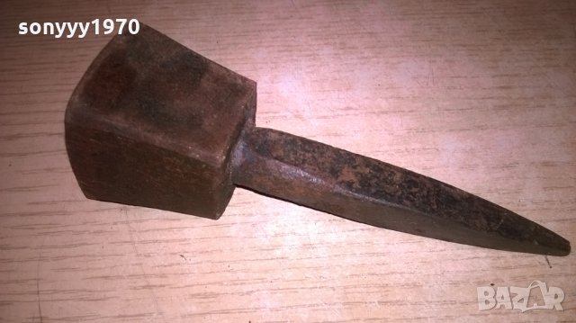 стара наковалня-ковано желязо-ретро колекция-13х4х4см, снимка 2 - Антикварни и старинни предмети - 23142799