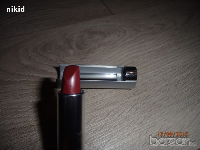  Червило с огледало на Pupa пупа , оригинал 44 номер, снимка 2 - Декоративна козметика - 11865936