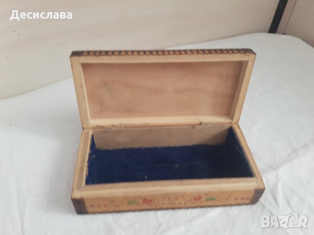 Дървена пирографирана кутия/ пенал, снимка 2 - Антикварни и старинни предмети - 25956216