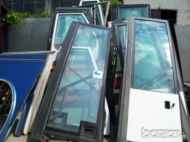 пътническа врата мерцедес 0405, 0407, снимка 2 - Части - 7934423