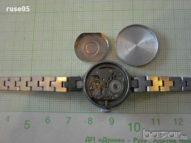 Часовник "ЗАРЯ" съветски дамски с верижка работещ, снимка 5 - Дамски - 14146742