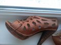 Естествена кожа, цвят коняк, снимка 1 - Дамски обувки на ток - 21742346