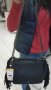 Черна кожена чанта с ресни, снимка 1 - Чанти - 19898687