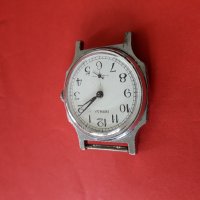 Стар механичен часовник-Победа, снимка 3 - Антикварни и старинни предмети - 25299917
