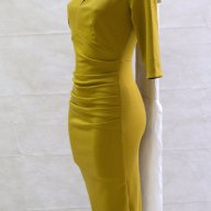 Вталена рокля в цвят горчица марка Bella XS, снимка 4 - Рокли - 18037541